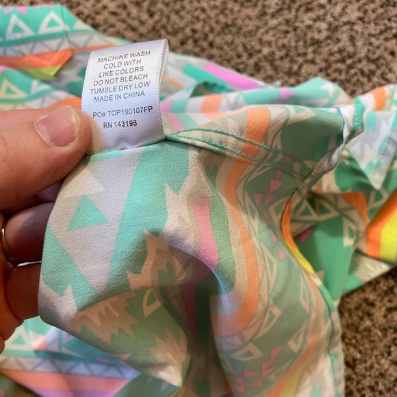 Chubbies size large button down Aztec pastel print men’s shirt nwot - Picture 3 of 5